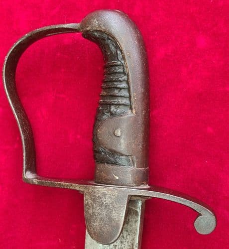 A 1796 pattern cavalry sword CARRIED BY BRITISH LIGHT DRAGOONS during Peninsular campaigns. Ref 4072