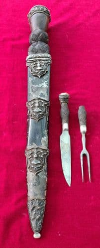 A rare 19th  century high quality silver mounted Scottish Dirk. In need of restoration. Ref 3937.