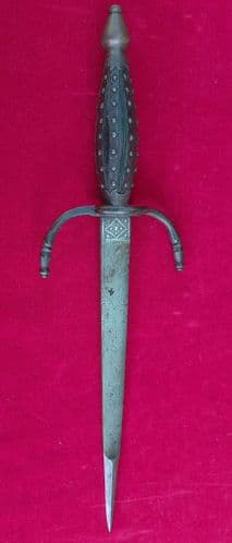 A very rare Main-Gauche or left hand dagger, probably English Civil war era. Circa 1640. Ref 3027