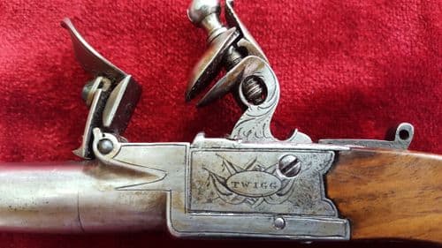An English flintlock pocket pistol circa 1780-1810. Manufactured by Twigg of London. Good condition. Ref 9360.