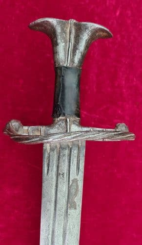 An extremely rare German Medieval executioner's sword for sale.  Ref 3992.