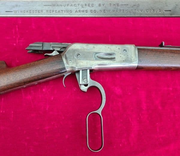 X X  SOLD X  X Winchester .38-56  Lever Action Rifle Model 1886. Very fine condition.   Ref 3390