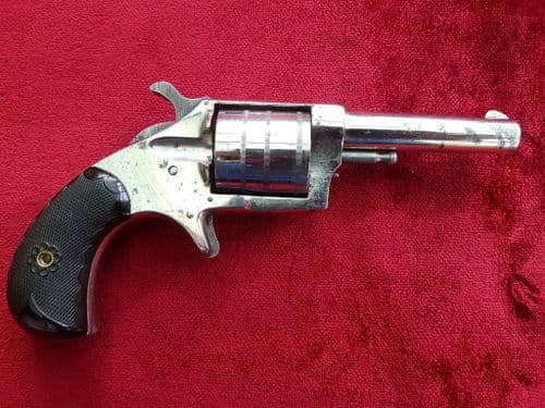 X  X X SOLD X X X  An American .32 rimfire spur trigger revolver.  Good condition. C. 1880. Ref 9877
