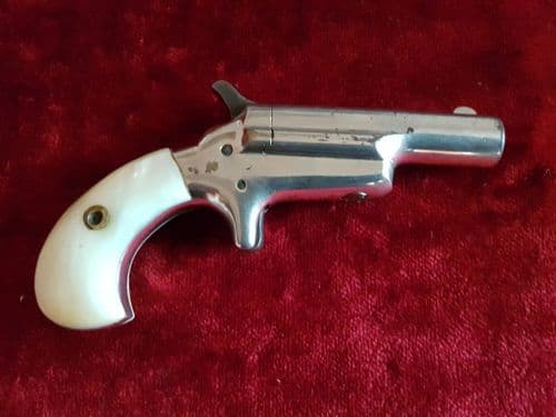 X X X  SOLD X X X Colt no 3 nickel plated single-shot derringer  Ref 9772.