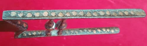 X X X SOLD X X  X Indian Katar dagger, hilt inlaid in copper.  C. 1860. Good condition. Ref 1229.