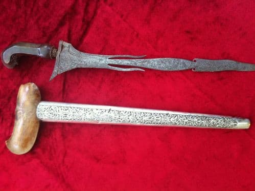 X X X  SOLD X X X Kris with carved grip and silver covered scabbard Ref 6326