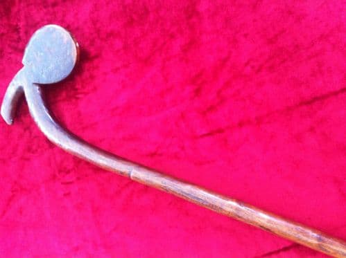 XXX SOLD XXX Rare unusual shape Wooden Fighting Club. Possibly North American woodlands Indian. 18th - 19th century. Ref 5944