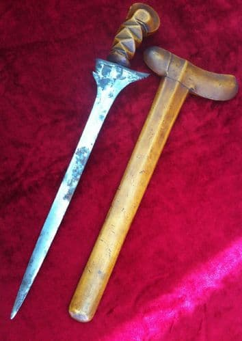 XXXX SOLD XXXX A wooden Carved 19th Century Malay or Indonesian Keris Dagger. Complete with its original wooden scabbard. Ref 7117