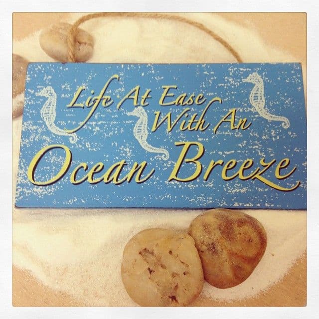 £2 Life At Ease With An Ocean Breeze Hanging Wooden  Sign