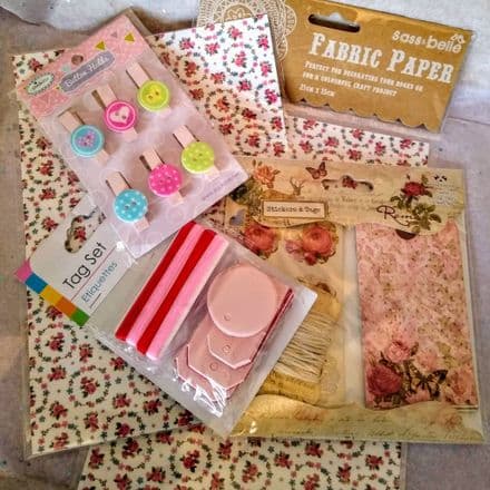 Surprise craft & tags box