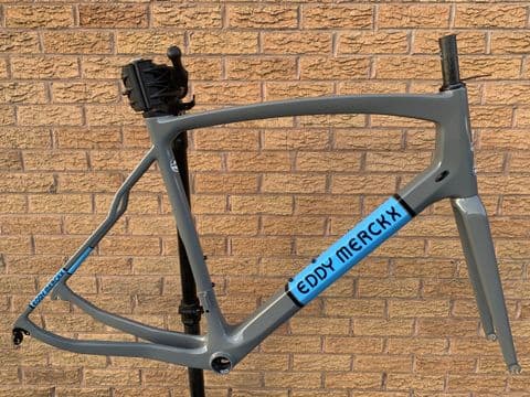 Eddy Merckx San Remo Carbon Road Bike Rim Brake Frameset Grey / Belgian Blue
