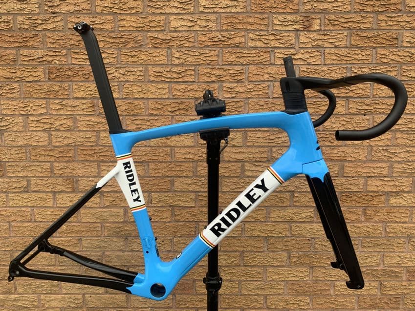 Ridley Noah Fast Disc Brake Aero Carbon Road Bike Frameset & Handlebar Stem Combo - Blue