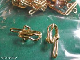 50 BRASS CURTAIN HOOKS new solid curly metal tape hook