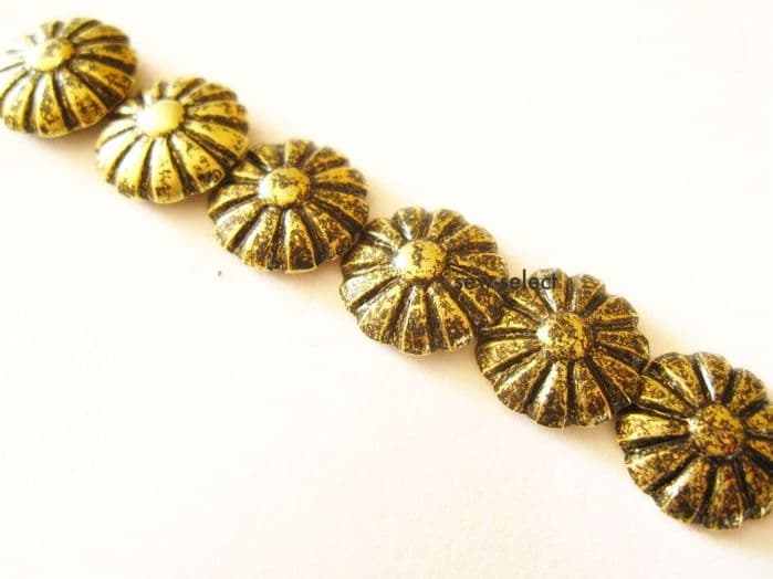 500 DAISY UPHOLSTERY NAILS BRASS FURNITURE STUDS tacks