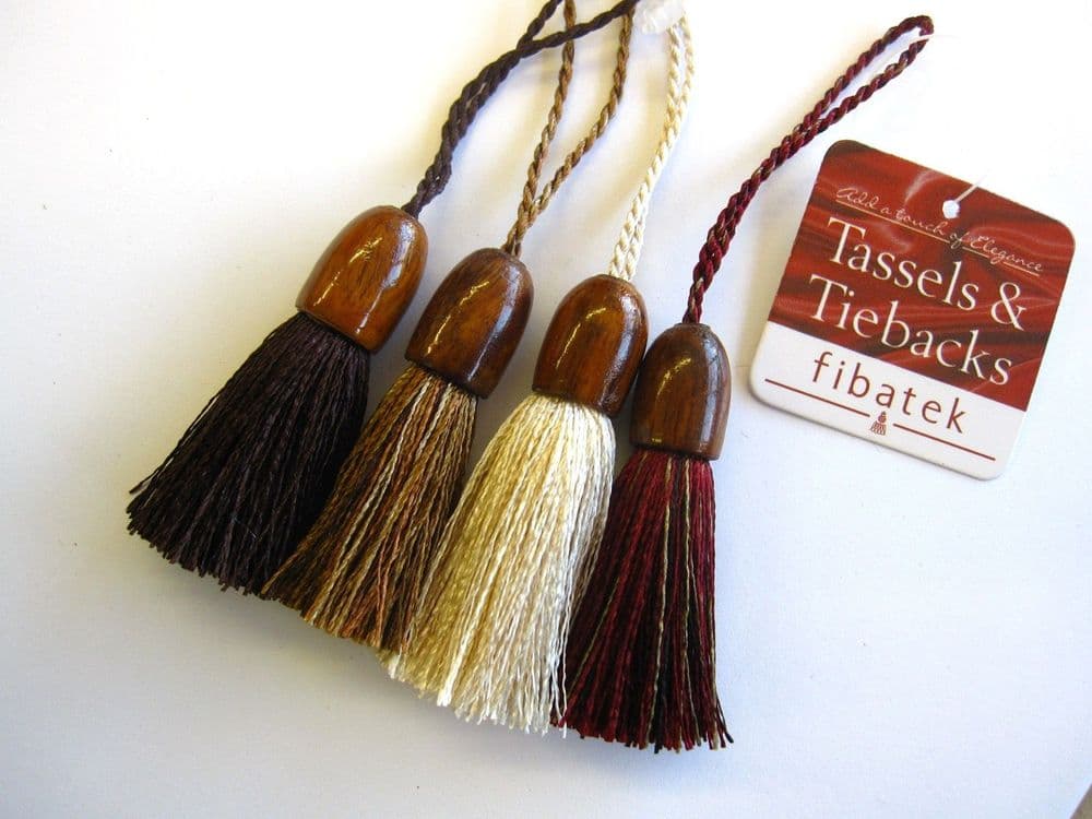 Mini Windsor key tassel with oval wooden trim Curtain blind fabric