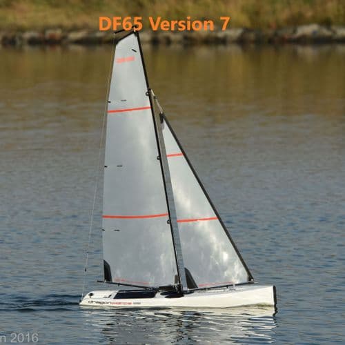 DragonForce 65 - 3 rigs with Soch Sails