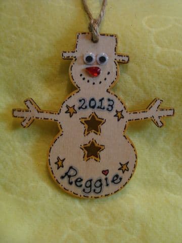 Personalised Wooden Snowman Christmas Tree Hanger Decoration Shabby Chic Any Name any Year